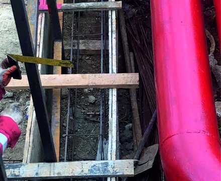 Boru kəmərlərinin keçdiyi yeraltı tuneldə drenaj sisteminin quraşdırılması